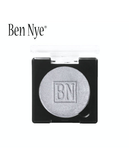 ben-nye-lumiere-metallic-compact-silver